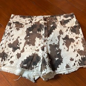 Judy Blue Cow print shorts Medium